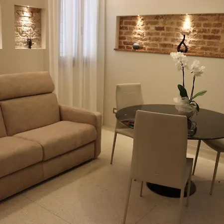 Honeymoon Apartment