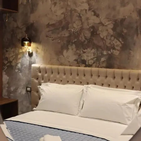 Honeymoon Apartment *